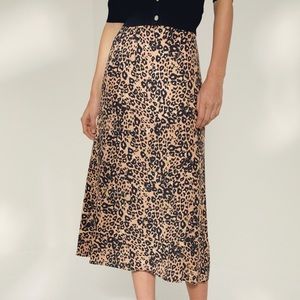 Wilfred midi skirt from Aritzia